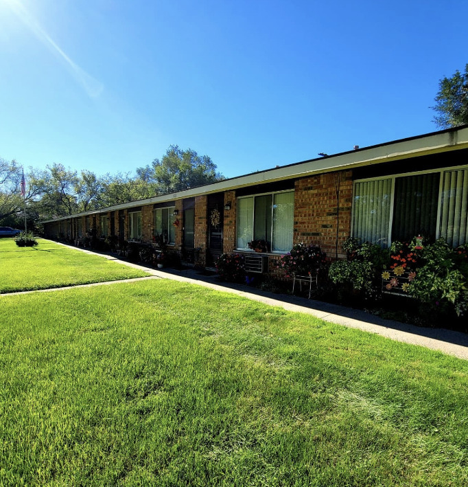 Brookside in Whitmore Lake, MI - Building Photo