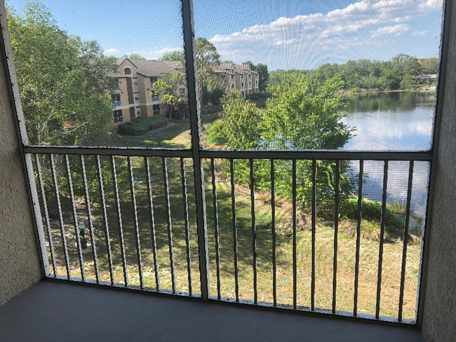 8903 Latrec Ave, Unit 304 in Orlando, FL - Foto de edificio - Building Photo