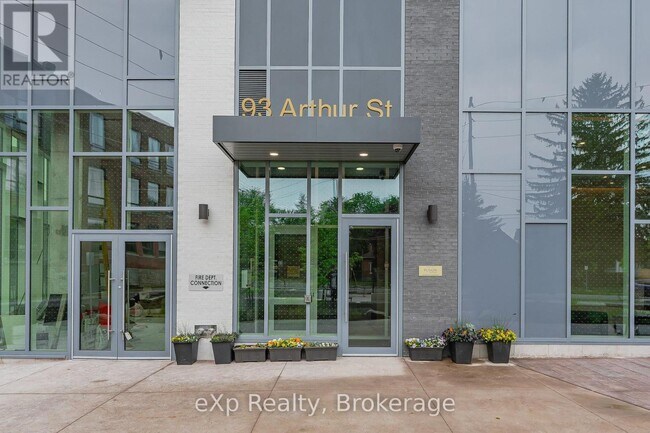 93-693 Arthur St S in Guelph, ON - Building Photo - Building Photo
