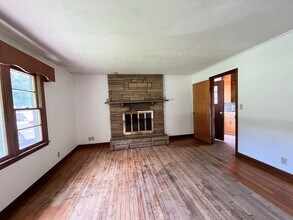 1006 Hodges Gap Rd in Boone, NC - Building Photo - Building Photo