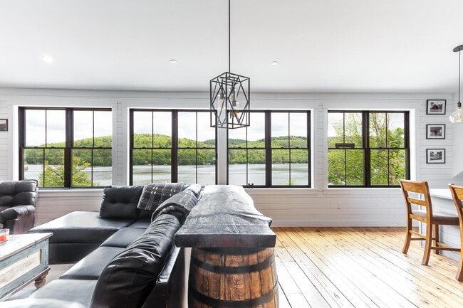 property at 1002 US-3