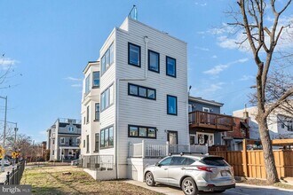 1201 Staples St NE in Washington, DC - Building Photo - Building Photo