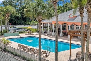 Bermuda Estates at Ormond Beach in Ormond Beach, FL - Building Photo