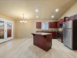 506 Manzanita Ln in Pasco, WA - Building Photo - Building Photo