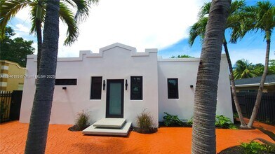 819 NW 48th St in Miami, FL - Building Photo - Building Photo