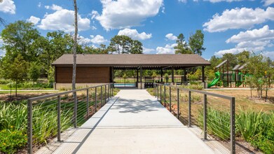 2344 Green Sturgeon Ct in Shenandoah, TX - Foto de edificio - Building Photo