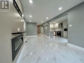 1176 Beaver Valley Crescent in Oshawa, ON - Building Photo - Building Photo