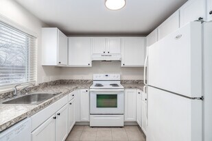 North Town Apartments in North Syracuse, NY - Building Photo