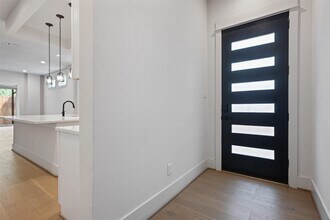 1136 Adele St in Houston, TX - Building Photo - Building Photo