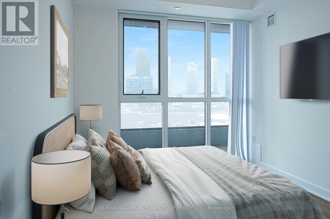 10 Honeycrisp Cres in Vaughan, ON - Building Photo - Building Photo