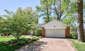 8138 Halifax Dr in Clayton, MO - Building Photo - Building Photo