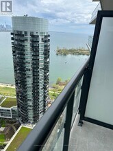 38-3338 Annie Craig Dr in Toronto, ON - Building Photo - Building Photo