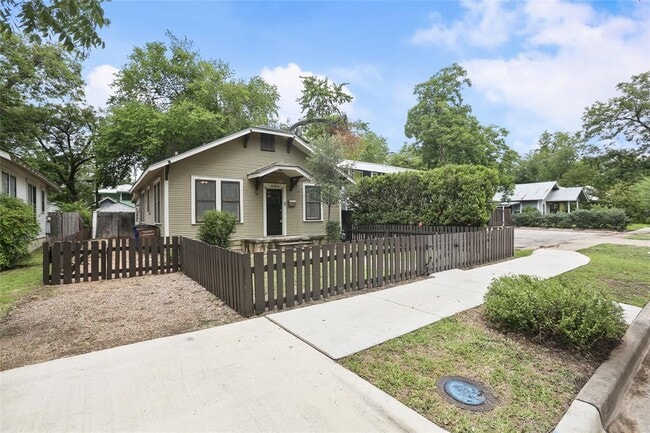 4404 Avenue C in Austin, TX - Building Photo - Building Photo
