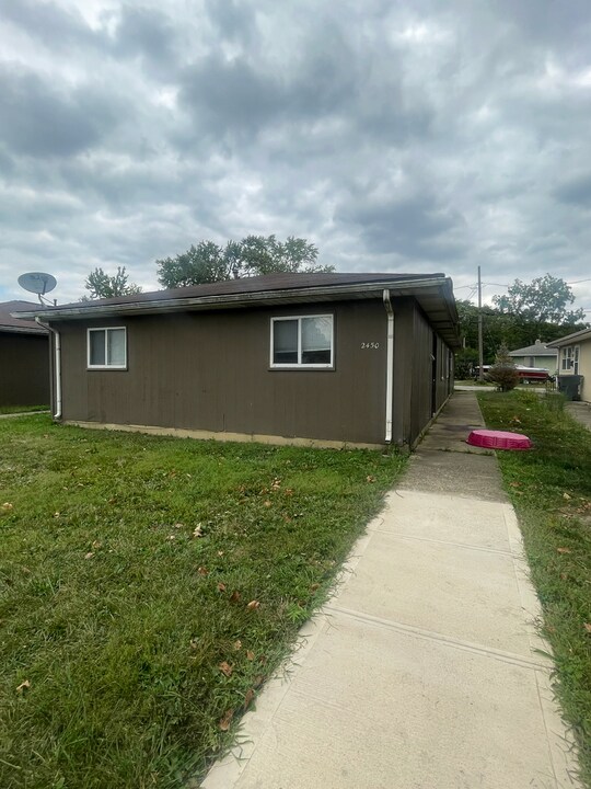 2450-2452 Hiawatha St-Unit -2450 in Columbus, OH - Building Photo