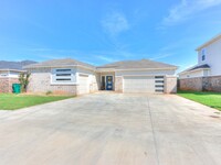 513 NW 182nd St in Edmond, OK - Foto de edificio - Building Photo