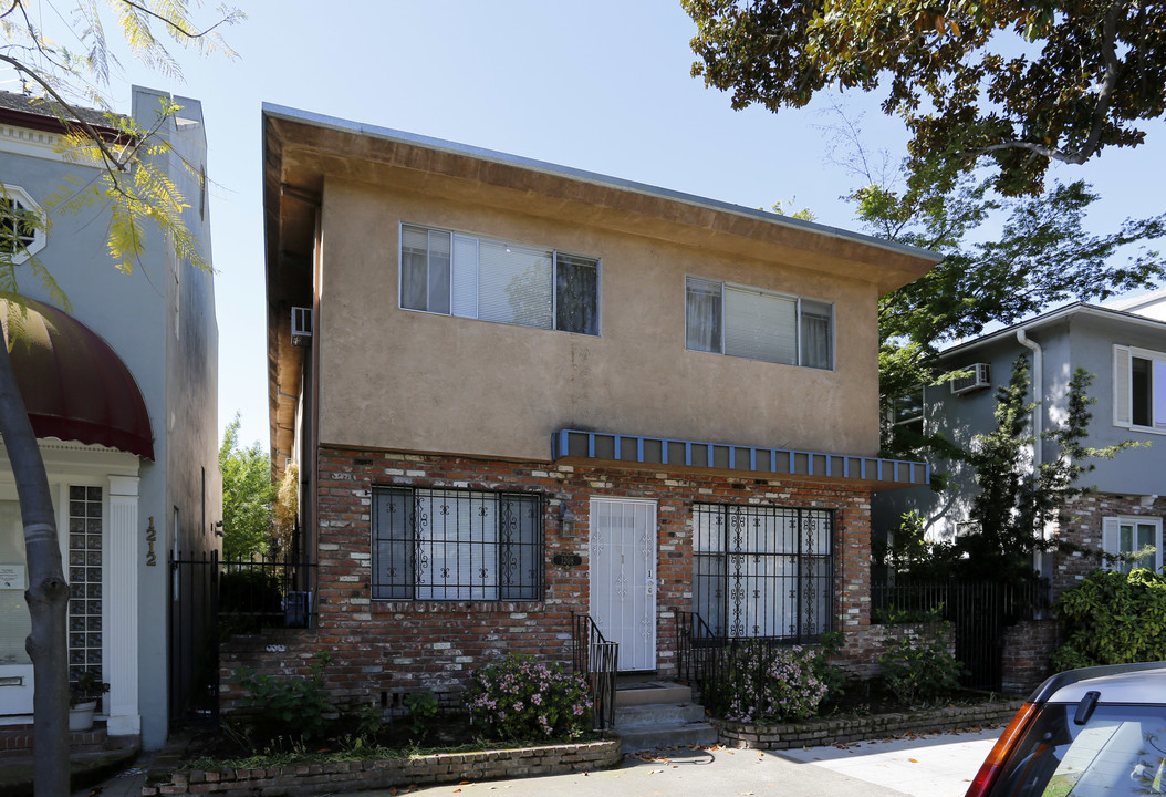 1208 P St in Sacramento, CA - Foto de edificio