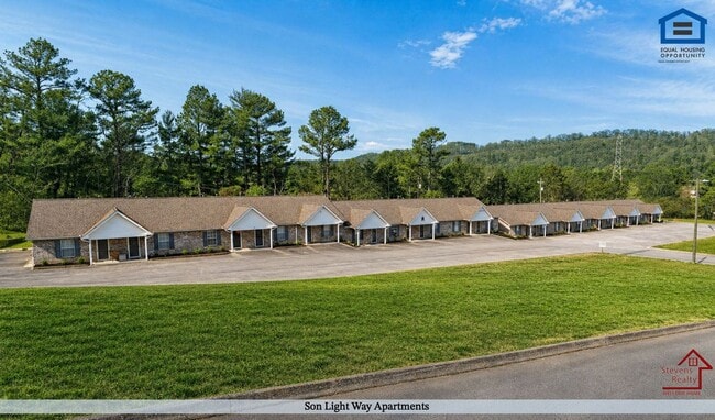 6407 Son Light Way in Knoxville, TN - Building Photo - Building Photo