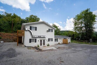 1150 Lake City Hwy in Clinton, TN - Building Photo - Building Photo