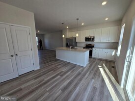 1324 Red Clover Ln in Ranson, WV - Building Photo