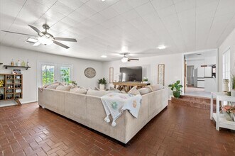 1106 Oriole Ln in Wharton, TX - Building Photo - Building Photo