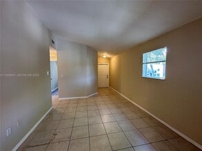 1261 SE 31st Ct in Homestead, FL - Building Photo - Building Photo