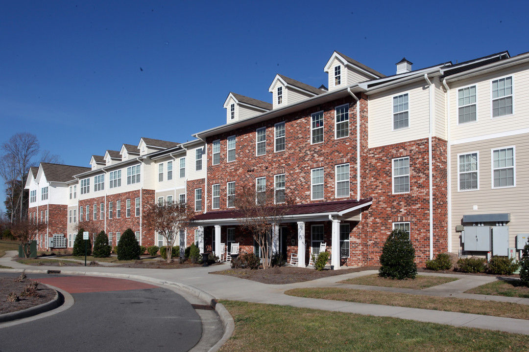 Harris Pointe (55+ Community) in Eden, NC - Building Photo