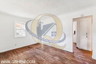 3722 Larchmont St in Flint, MI - Building Photo - Building Photo