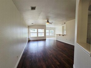 707 Johnny Bench in Round Rock, TX - Building Photo - Building Photo