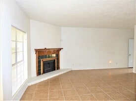 9707 Richmond Ave in Houston, TX - Building Photo