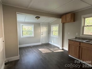 331 W Bingham St in Statesville, NC - Building Photo - Building Photo