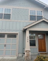 3126 Alameda St in Medford, OR - Building Photo