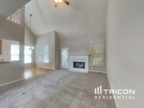 1046 Dalby Way in Austell, GA - Building Photo - Building Photo
