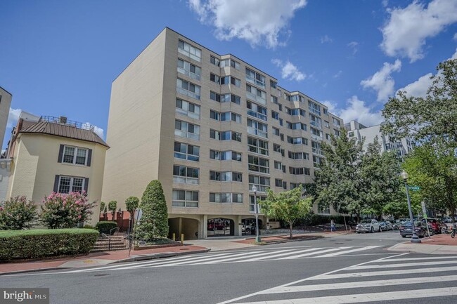 property at 922 24th St NW