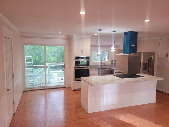 property at 117 Winston Dr