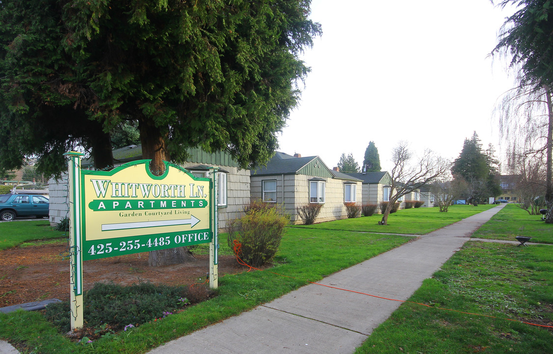 Whitworth Lane Apartments Whitworth Lane in Renton, WA - Building Photo