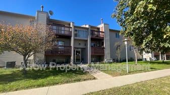 1300 E H St in McCook, NE - Building Photo