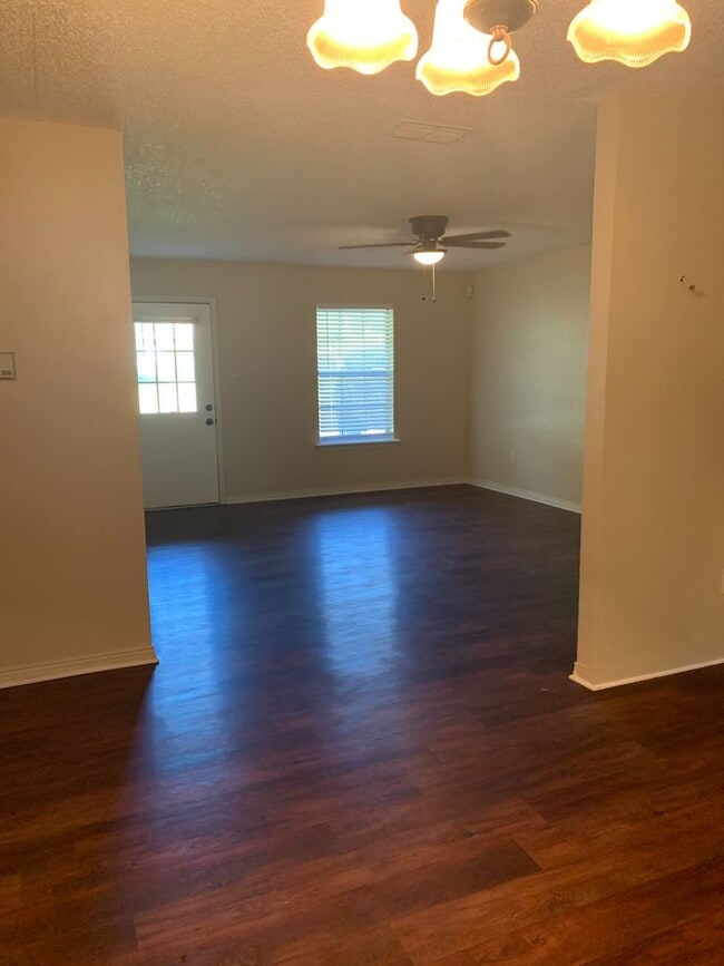 308 Patriot Cir in Longview, TX - Building Photo - Building Photo