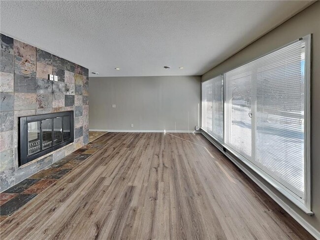 13516 Grand Ave in Burnsville, MN - Building Photo - Building Photo