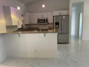 6021 180th Ave N in Loxahatchee, FL - Building Photo - Building Photo