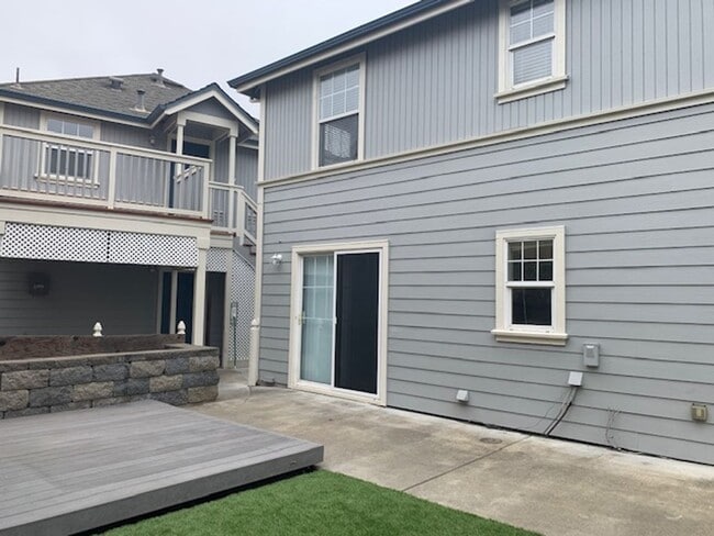 1979 Giffen Ave in Santa Rosa, CA - Building Photo - Building Photo