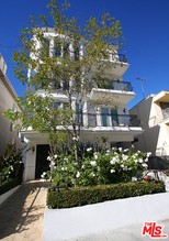 807 S Shenandoah St in Los Angeles, CA - Building Photo - Building Photo