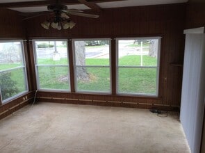 812 Brentwood Rd in Jackson, MI - Building Photo - Building Photo