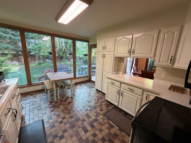 property at 1909 Maple Hollow Way