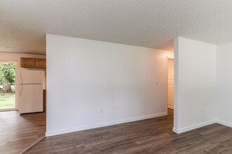 18404 78th Ave E in Puyallup, WA - Building Photo - Building Photo