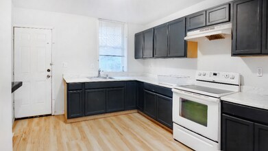 2851 W North Ave in Baltimore, MD - Building Photo - Building Photo