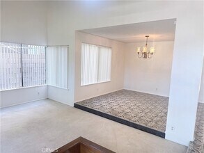 46 Christamon W in Irvine, CA - Building Photo - Building Photo