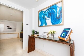 360 Ocean Dr in Key Biscayne, FL - Building Photo - Building Photo