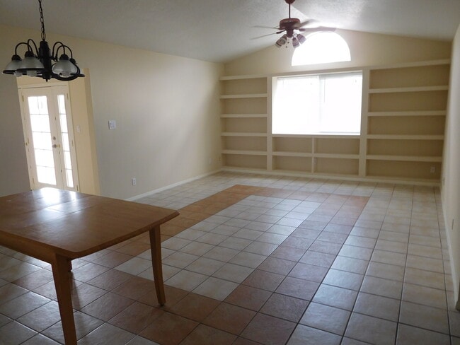 7401 Branco Dr NE in Rio Rancho, NM - Building Photo - Building Photo