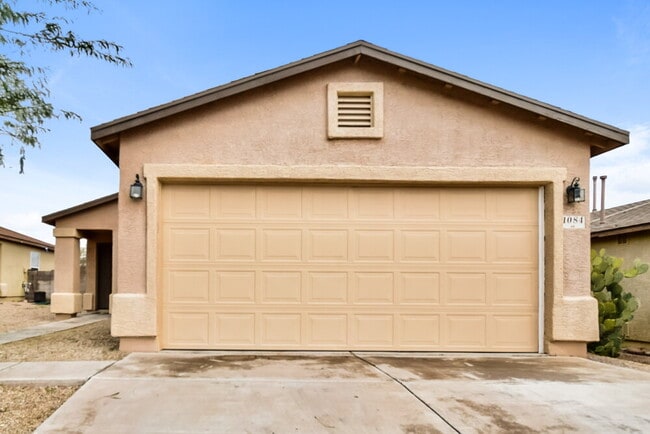 property at 1084 W Calle Del Libro Dorado