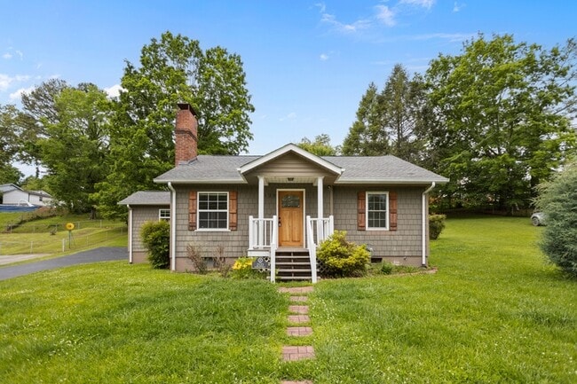 property at 2123 Fenwood Dr